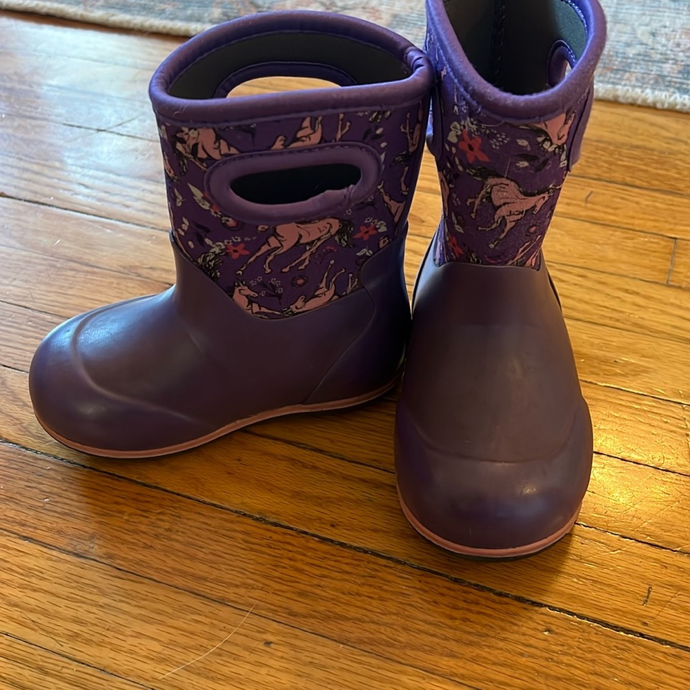 BOGS - the best toddler winter boot.